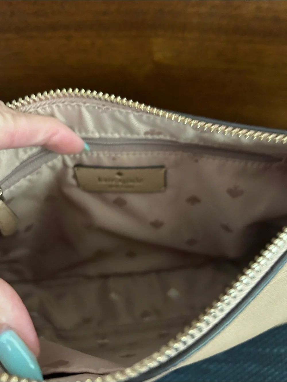 kate spade Crossbody in Light Beige with Striped Strap - Picture 4 of 9